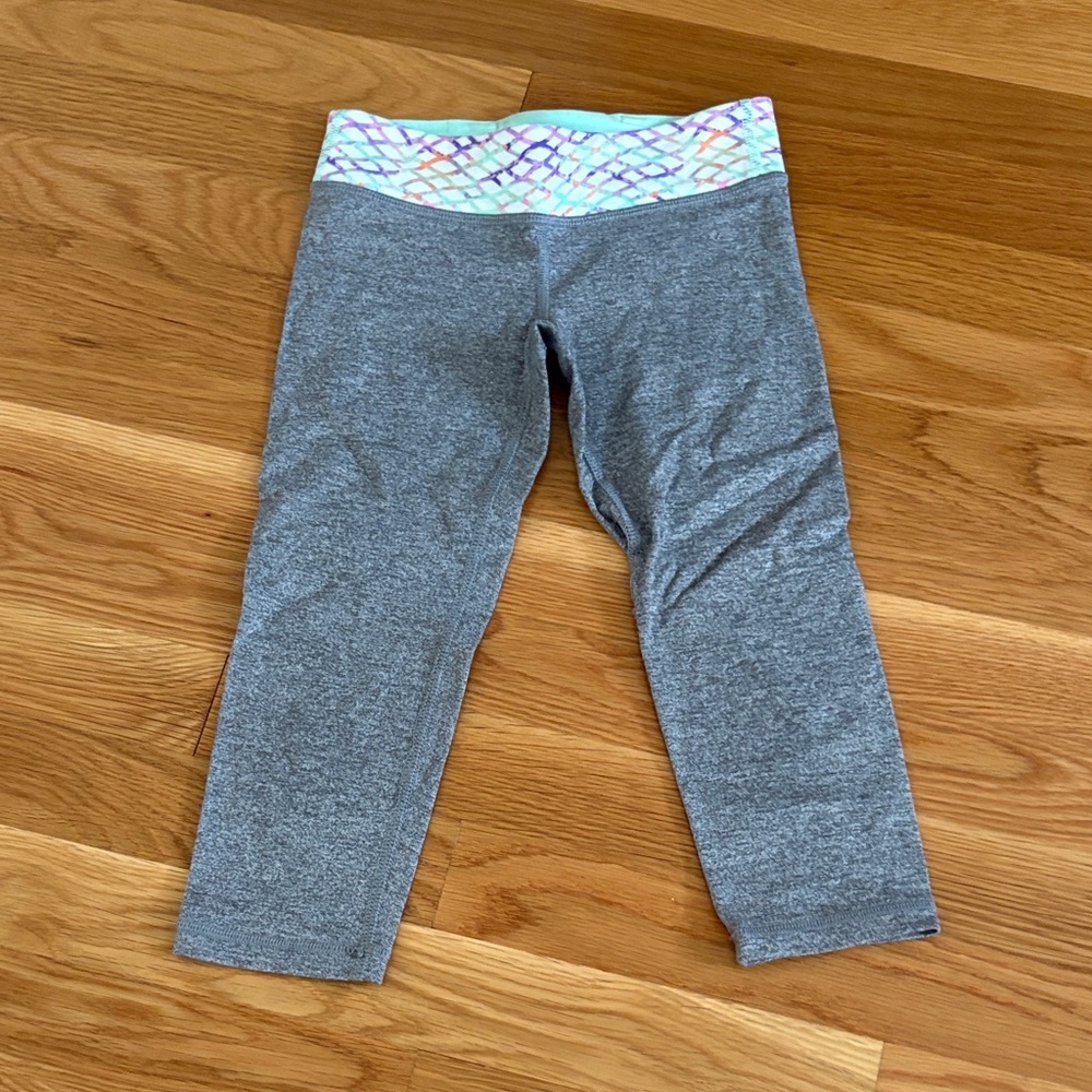 Iviva Gray Girld Leggings with Colorful Waistband
